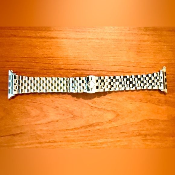 Kendra Scott Apple Watch Band, Stainless Steel, Alex 5 Link, Butterfly Clasp - Picture 5 of 14